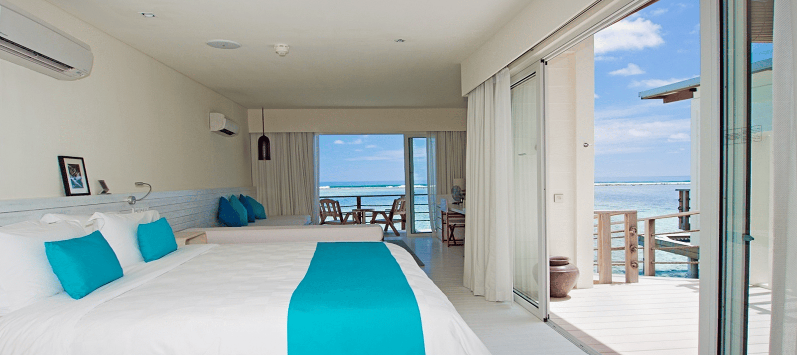 Holiday Inn Resort Kandooma Maldives